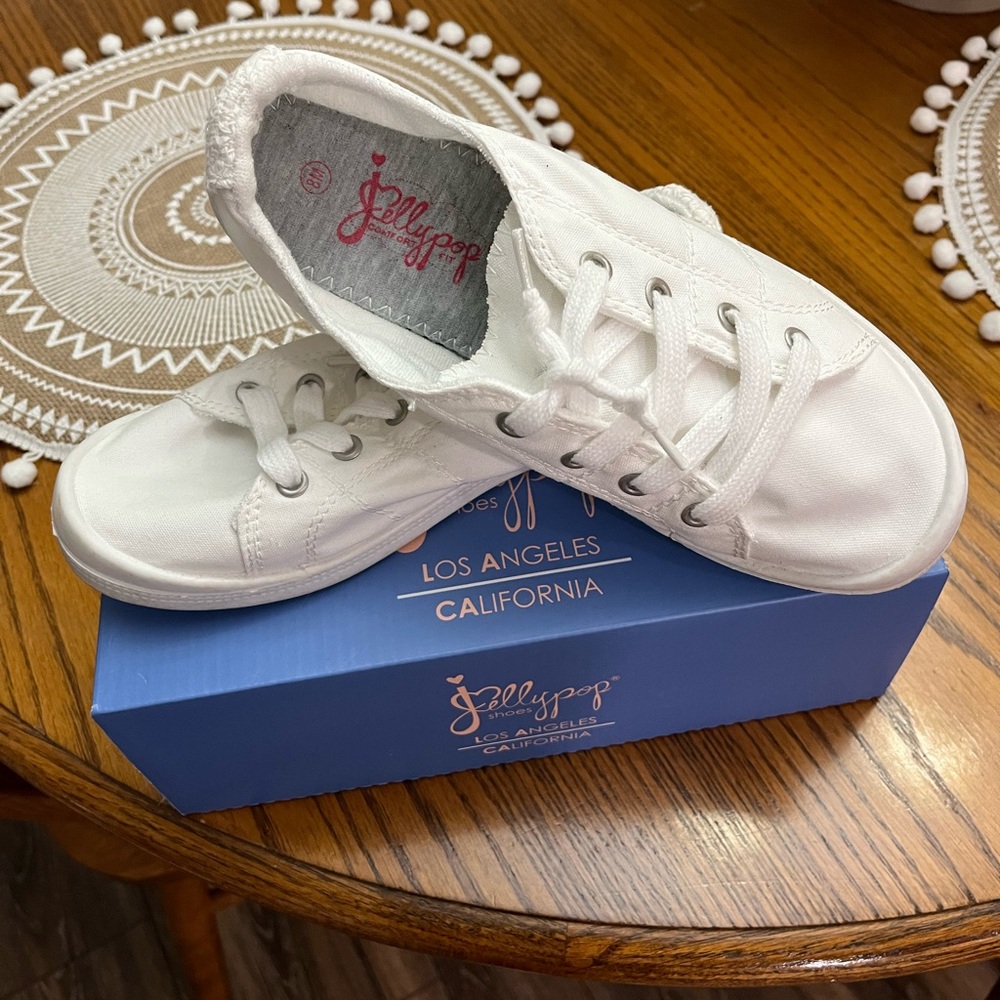 jelly pop slide on shoe worn once